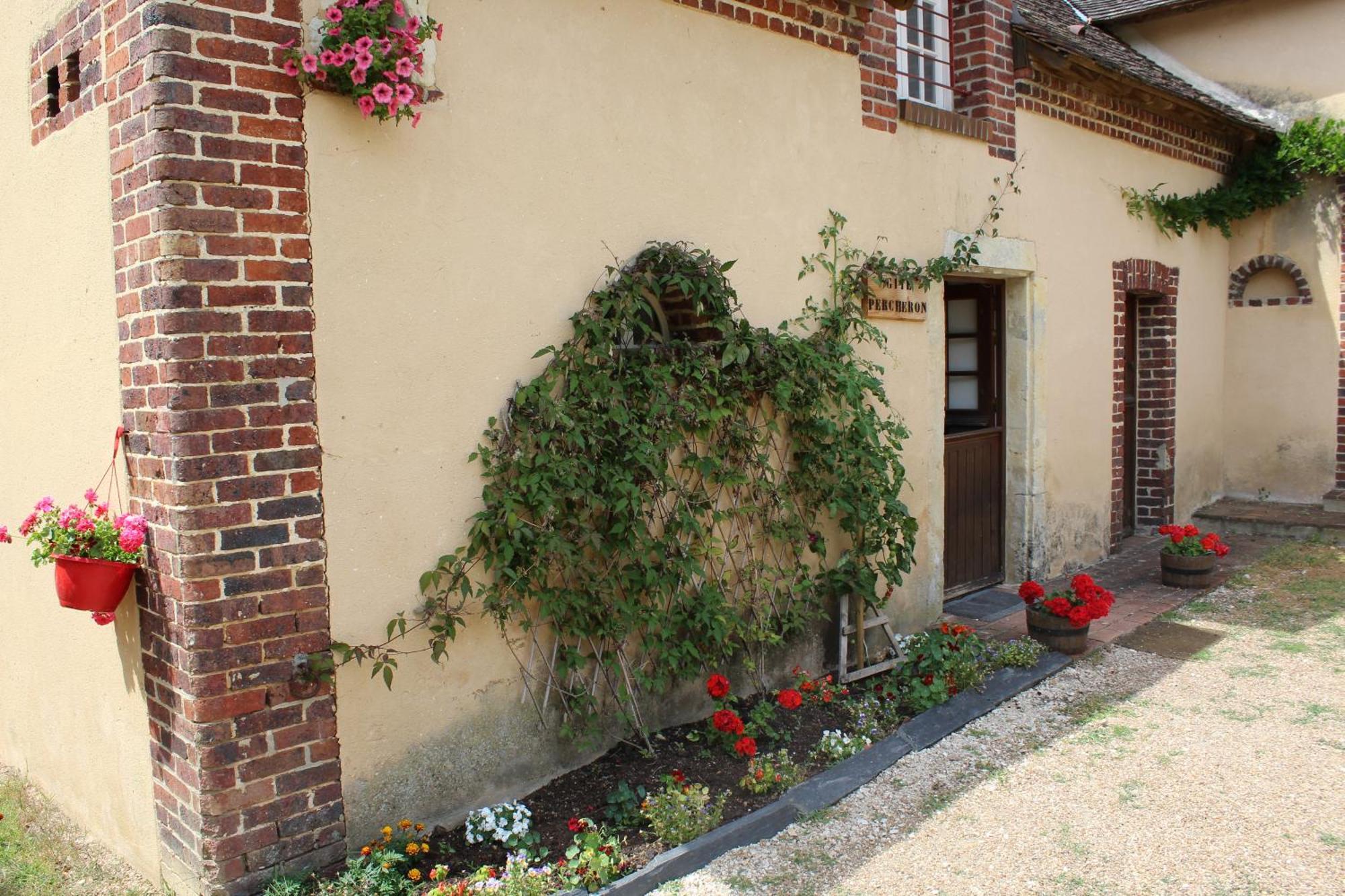 Gite Des Etangs De Beaulieu Le Plessis-Dorin Exterior foto